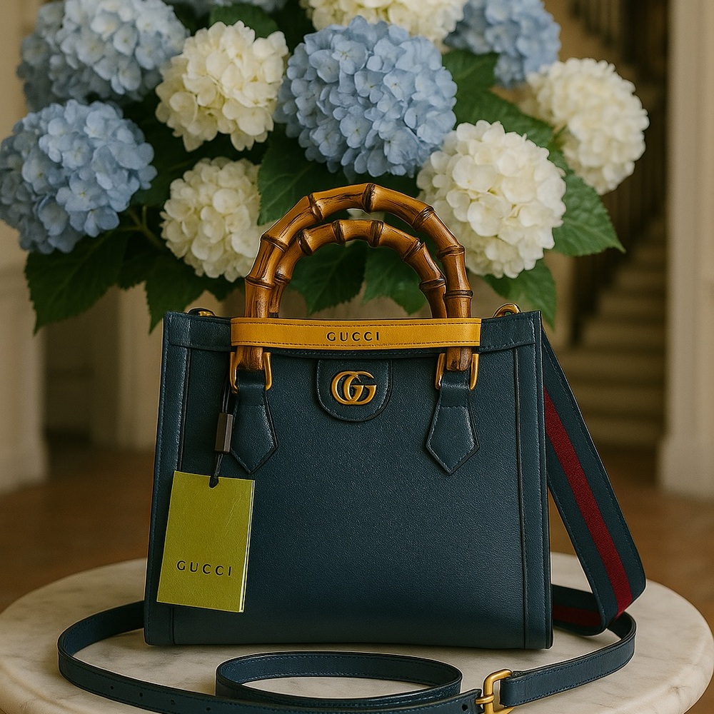 Gucci Blue Bamboo Handle Bag with Red and Green Stripes- Princess Diana edition - Picture 2 of 3